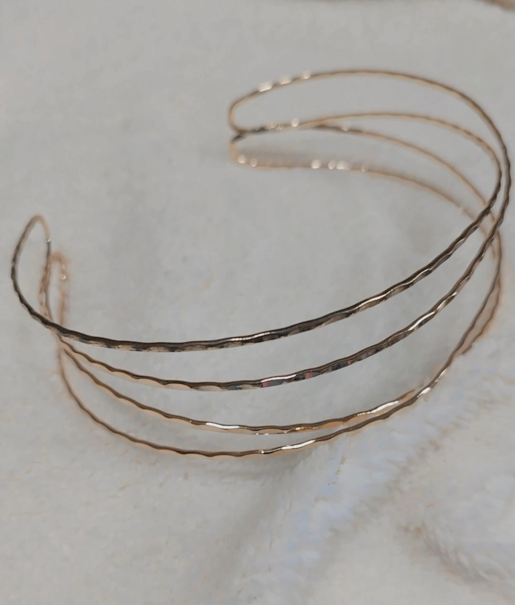 Choker para cuello. Enchapado en dorado